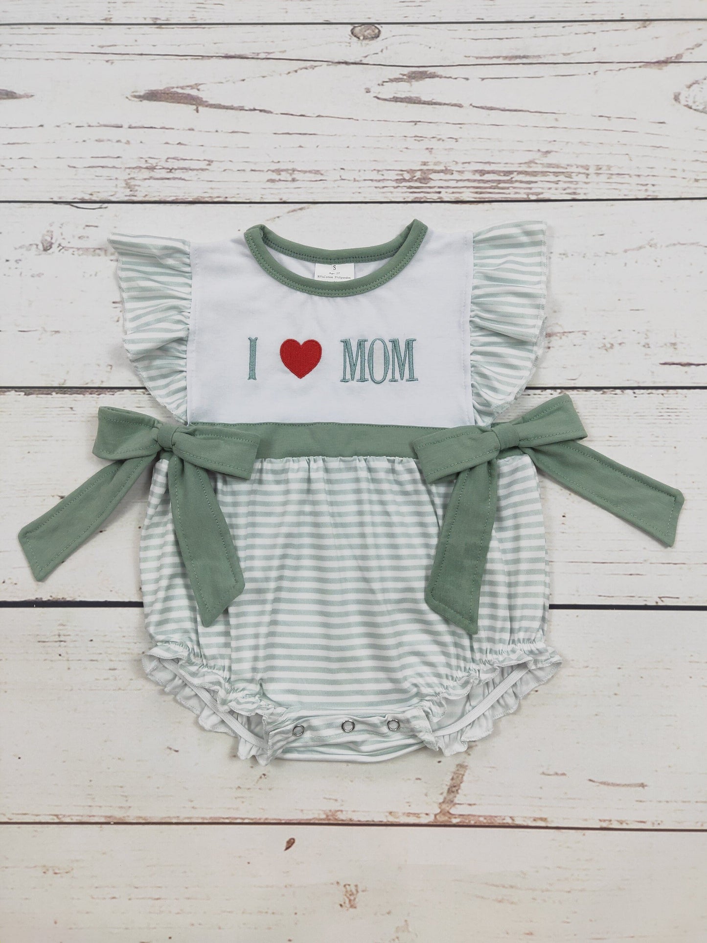 i love mom embroidery baby Romper (us warehouse)