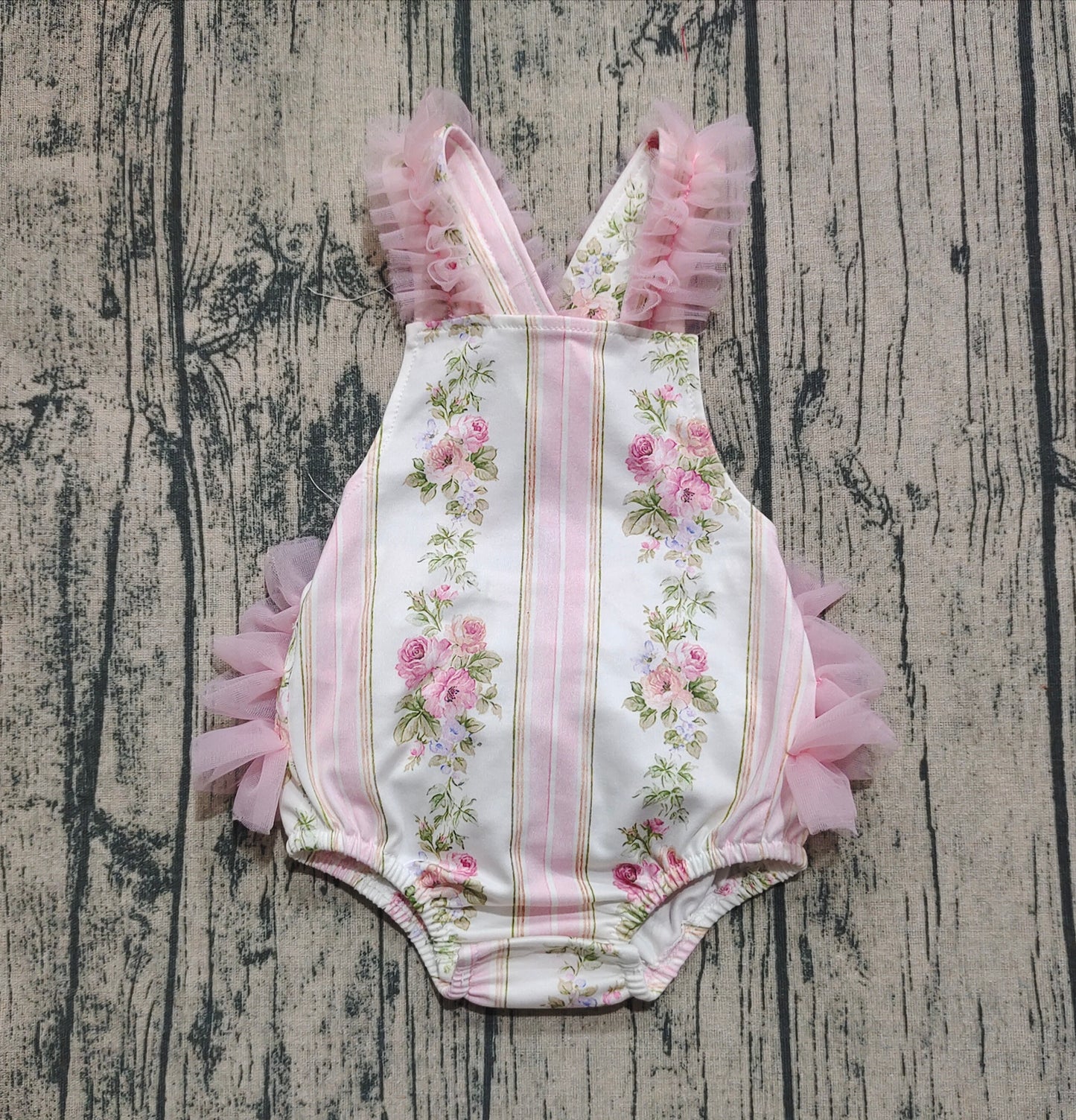 Pre- order pink flowers print romper SR2964