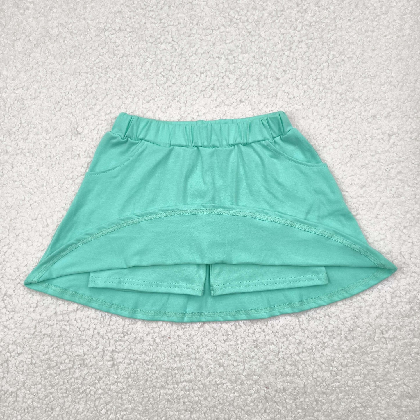 Green solid print short yoga skirt