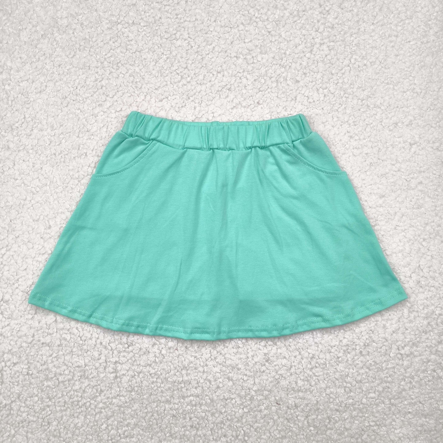 Green solid print short yoga skirt