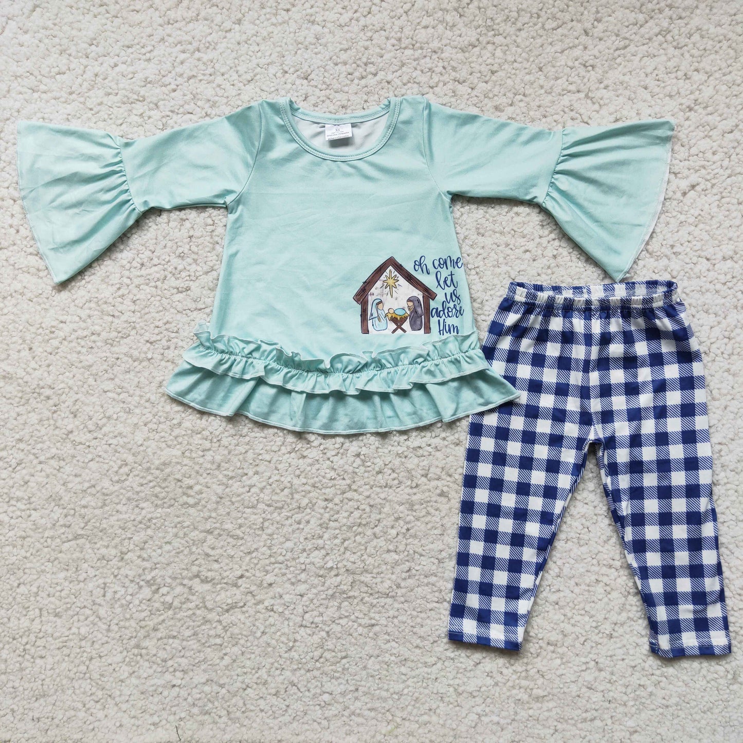 beautiful girl blue house outfits