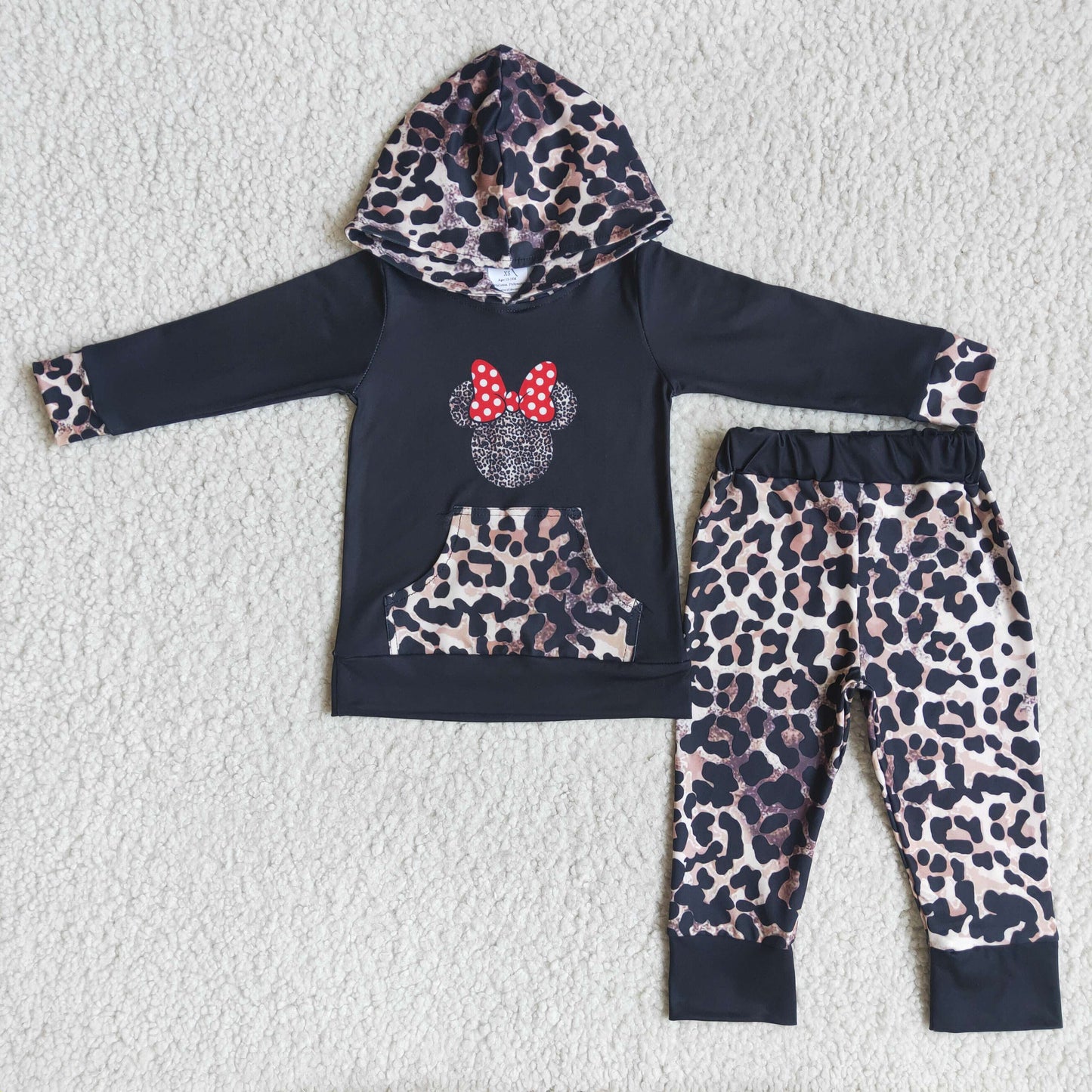 Leopard Jogger Outfit