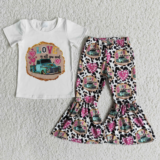 Valentine's Day love car girl outfits