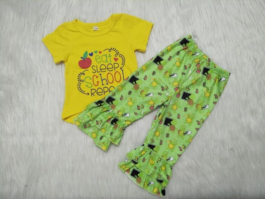 Back to school Green Apple Girl outfits