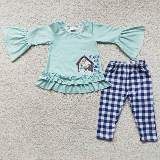 beautiful girl  blue house outfits