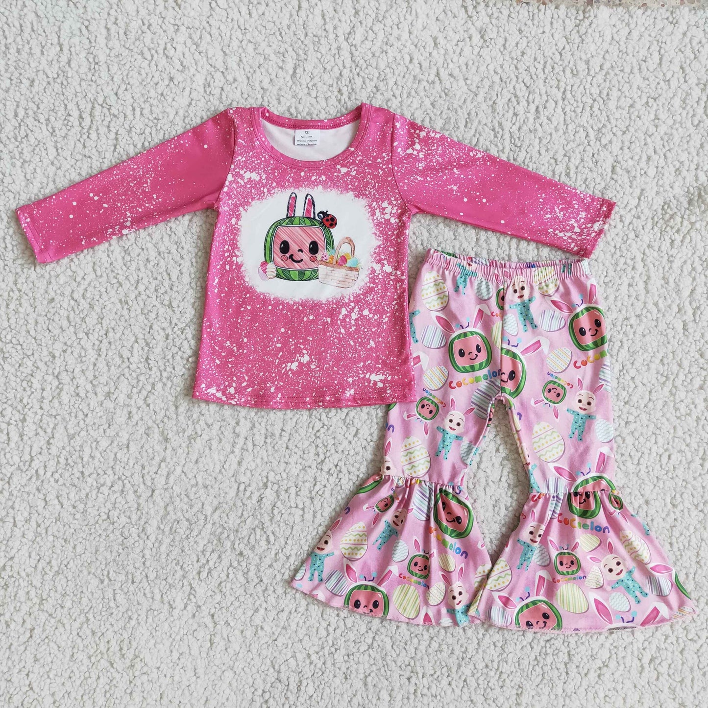 Cartoon pink girl outfits